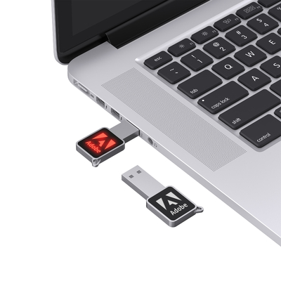 Động cơ flash USB tốc độ cao với thân bằng kim loại / nhựa đèn LED phát sáng khi làm việc