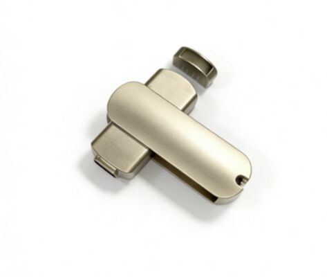 Silver Matt cơ thể USB A và loại c cùng với bộ nhớ nhanh chóng và có thể tùy chỉnh làm logo